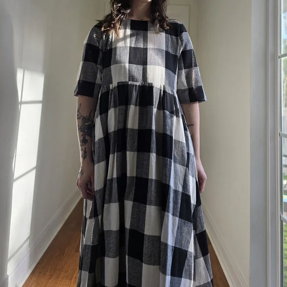 Adorable Checkered Dress L - Picture 3 of 5